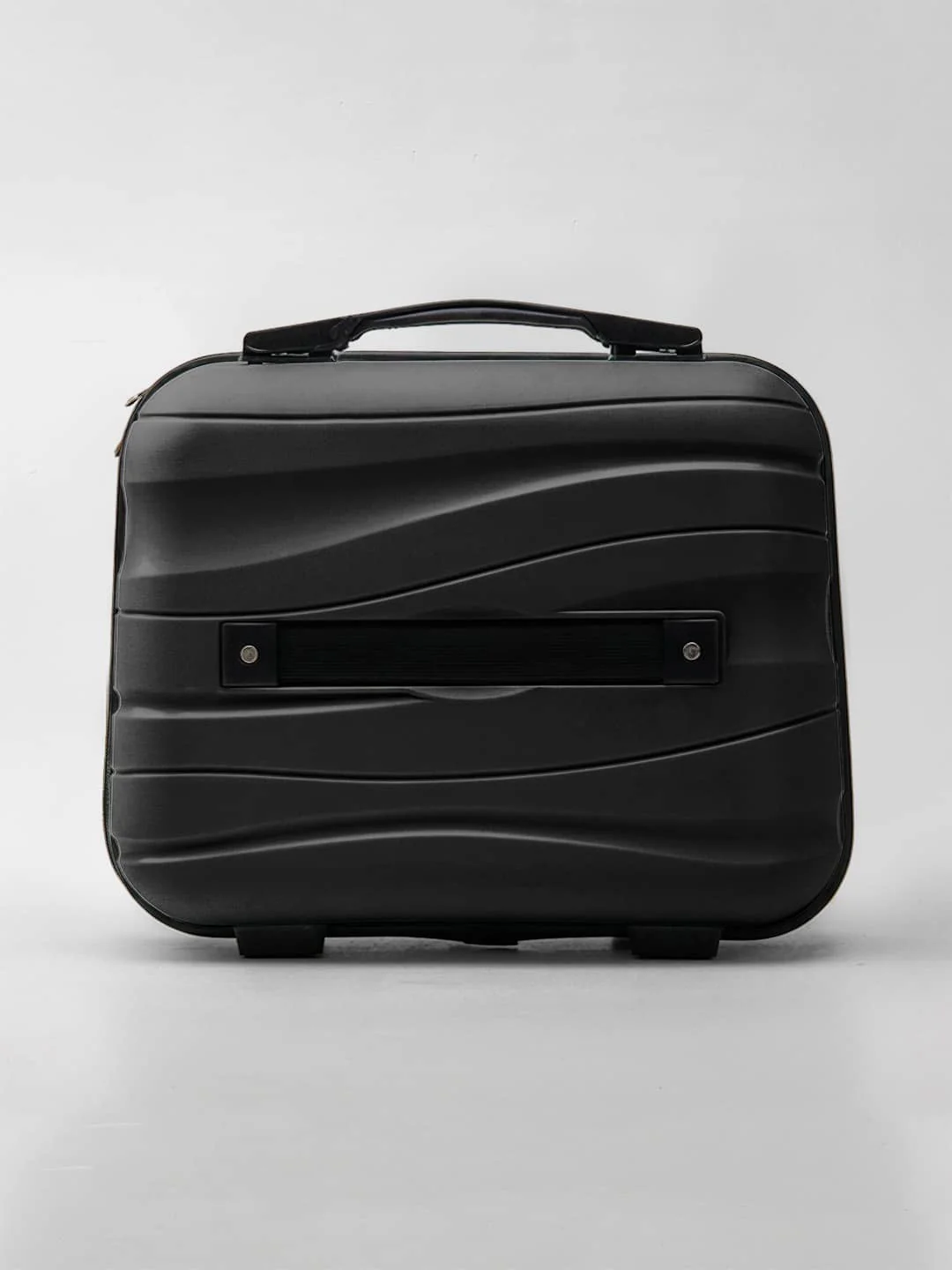 SHOECASE - Image 5