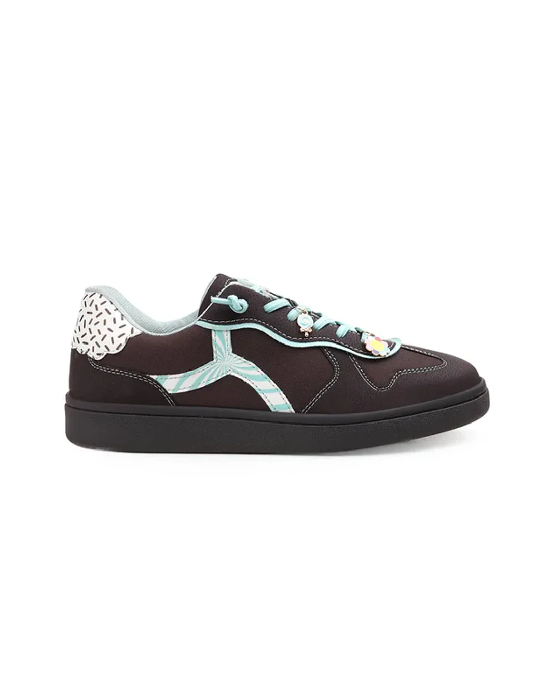 Low Top Sneakers